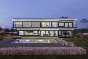 https://refugestudio.es/files/dimgs/thumb_0x300_2_59_323.jpg
